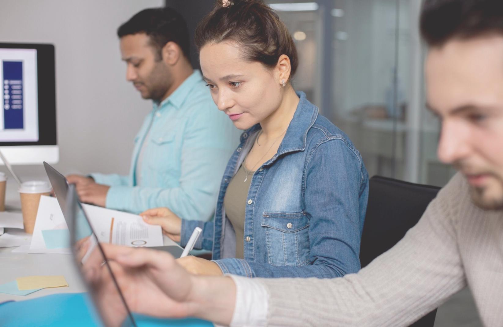 Session de travail sur le développement de personnages comiques